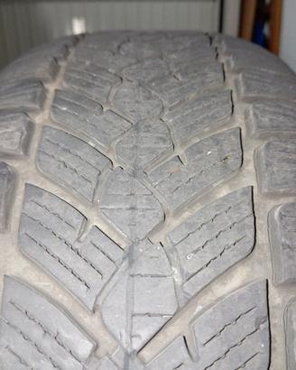 nr.4 gomme invernali Fulda 215/60 r 17