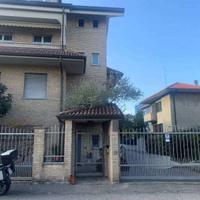 Appartamento a Limbiate (MB)