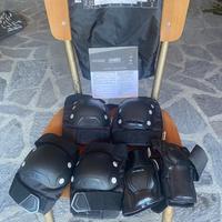 Set para gomiti, para mani e para ginocchia