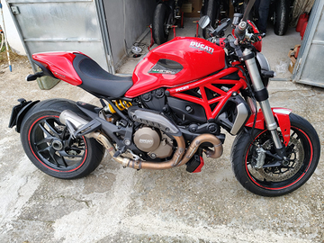 Ducati Monster 1200