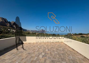 Garage con vista mare a Macari