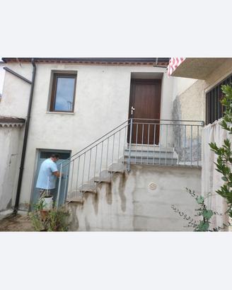 casa singola  ad Albano di Lucania nuova ristr