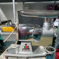 Tritacarne e grattuggia professionale