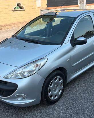 Peugeot 206 ECO plus GPL della casa