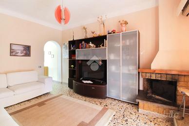 3 LOCALI A GROTTAMMARE