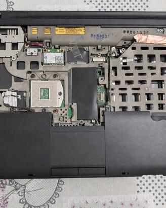 Notebook Lenovo T410 per parti venduto così com' è