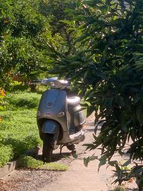 Vespa 150 et4