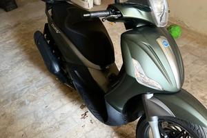 Beverly 350 S anno 2021