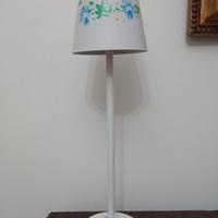 Lampada led dipinta ad olio
