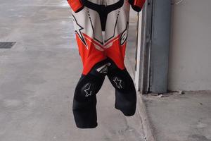 completo tuta stivali guanti alpinestars