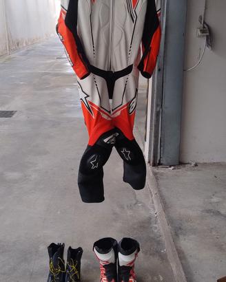 completo tuta stivali guanti alpinestars