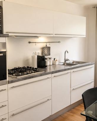 Cucina moderna completa