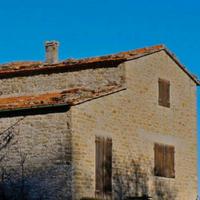 Vendita rustici e terreno a Prati Piani