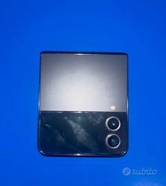 Samsung Galaxy Z Flip4
