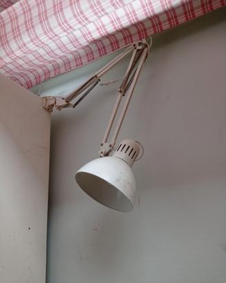 Lampada da scrivania 