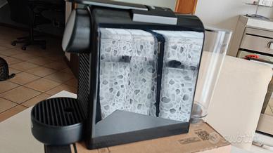 macchina caffè Nespresso De Longhi Essenza 