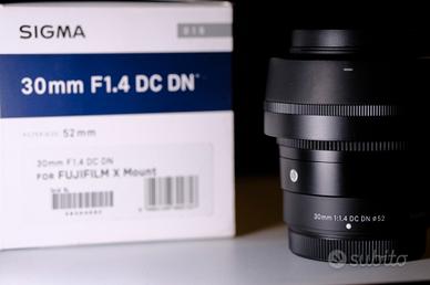 Sigma 30 mm 1.4 per Fujifilm