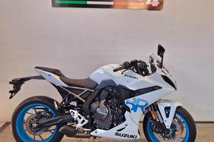 SUZUKI GSX-8R 2025