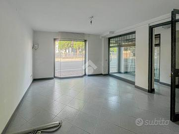 NEGOZIO A FIORANO MODENESE