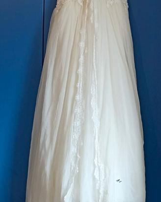 Abito da sposa sartoriale stile romantico vintage