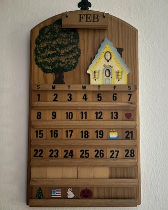 Calendario perpetuo in legno