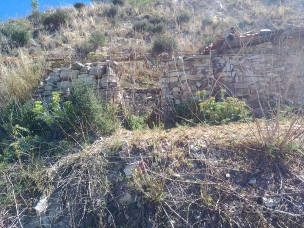 Immobile in asta di 448972 m² a Villarosa - Vista 4