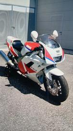 Fzr 1992