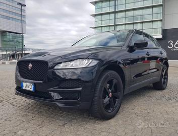 Jaguar f pace 2.0 180 total blak edition