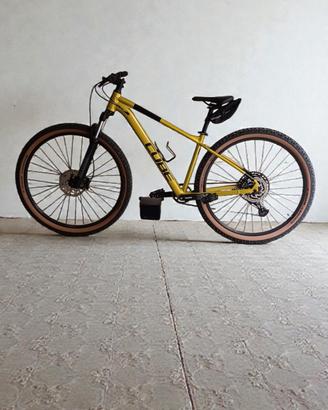 Mountain Bike Cube