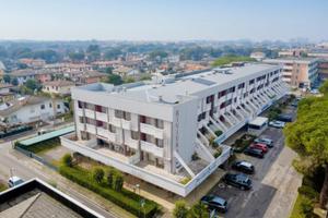 Miniappartamento ultimo piano con posto auto