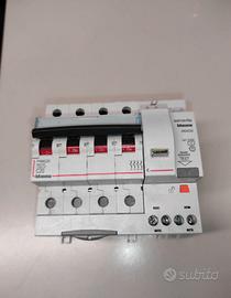Interruttore magnetotermico + differenziale
