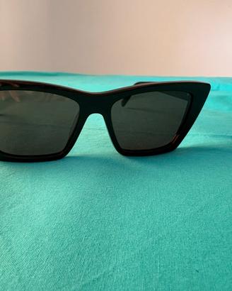 Occhiali Saint Laurent cat-eye con custodia