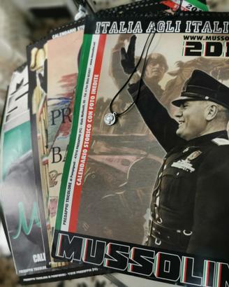 Lotto 20 calendari vari anni e modelli vintage
