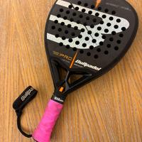 racchetta padel Bullpadel Hack 03 Pro + zaino