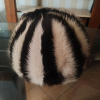 Colbacco in vera pelliccia fantasia zebrato