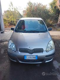 Toyota Yaris 1.4 D4D 75 CV 5 porte ok neopatentati