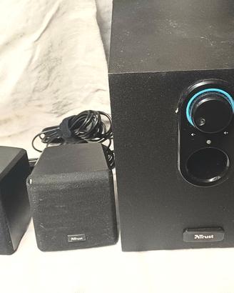 subwoofer con cassettine audio