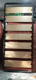 struttura letto singolo con doghe in legno 