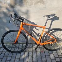 Giant revolt advanced 2 TG.L  gravel shimano 105