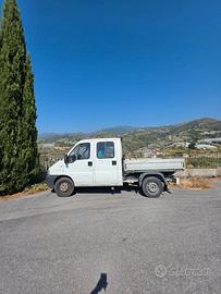 Fiat Ducato 7 posti del 2005 (da riparare).
