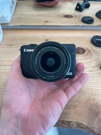 Canon eos m10 con obiettivo