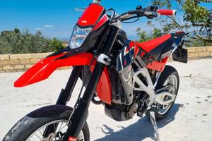 Aprilia SXV 550 Supermotard 2012