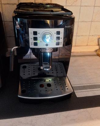 De Longhi Magnifica S   Macchina  Caffè automatica