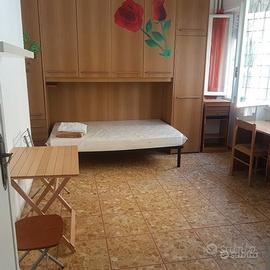 Monolocale arredato zona P.zza Bologna
