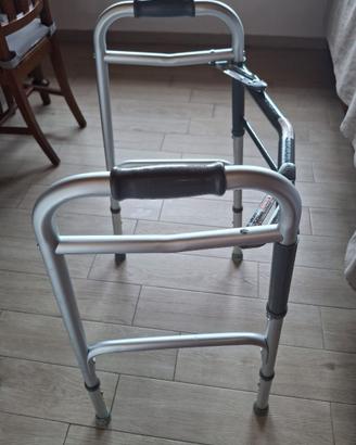 Deambulatore 4 puntali