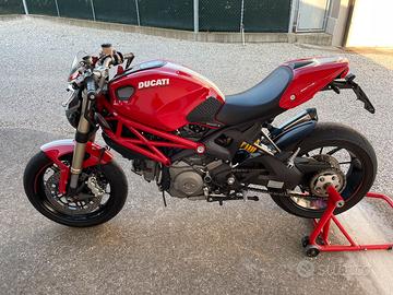 Ducati monster 1100evo