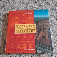 Il palazzo comunale di Cremona
