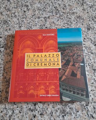 Il palazzo comunale di Cremona