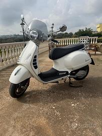 Vespa Piaggio GTS