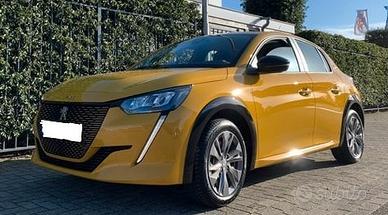 Peugeot e-208 anno 2021 km 59000 in garanzia 